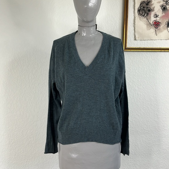 Zadig and Voltaire Brumy Cashmere Perforated Logo V Neck Sweater - Picture 2 of 12